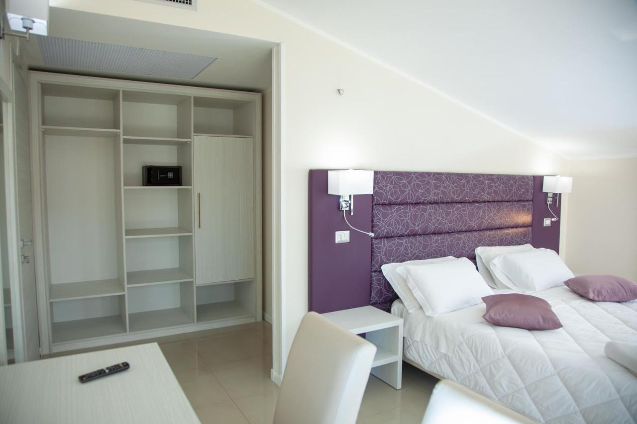 Hotel Dolce Stella Torre Melissa Exteriör bild