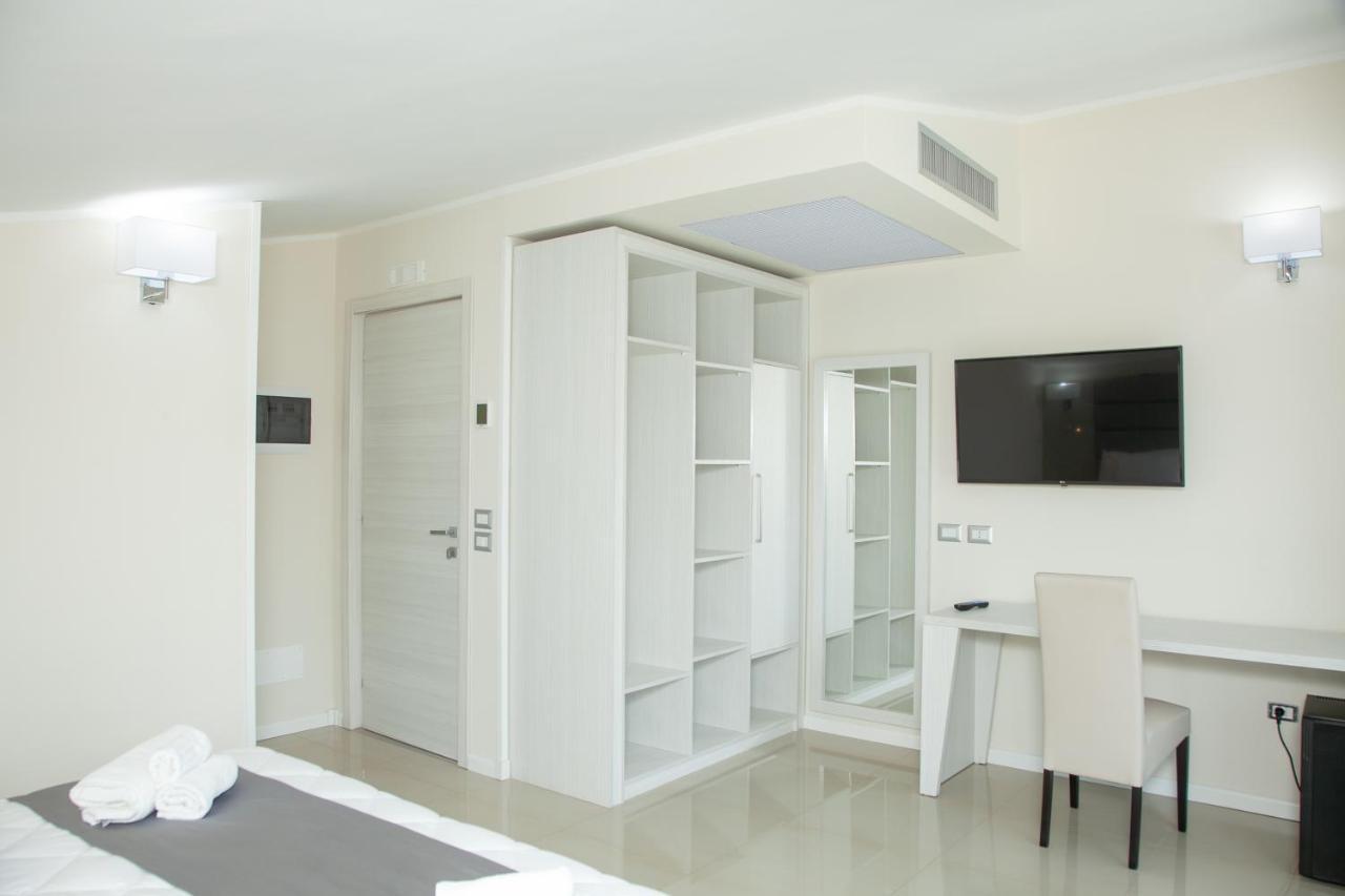 Hotel Dolce Stella Torre Melissa Exteriör bild