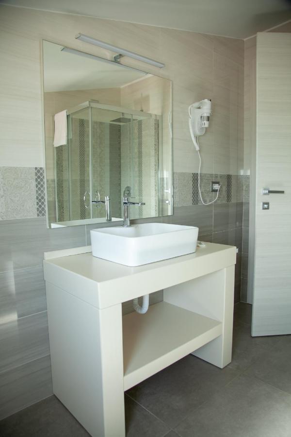Hotel Dolce Stella Torre Melissa Exteriör bild